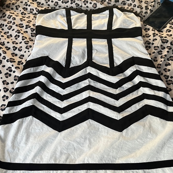 Minuet Petite Strapless Dress with Black and White Chevron - Picture 1 of 8